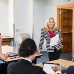 英会話習得の為に英会話スクールに通うことは有効か？